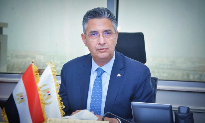 وزير التموين
