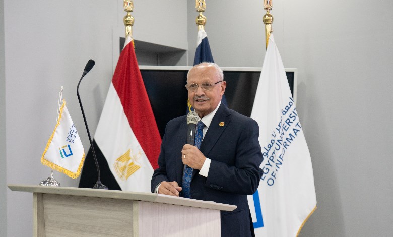 الدكتور أحمد حمد