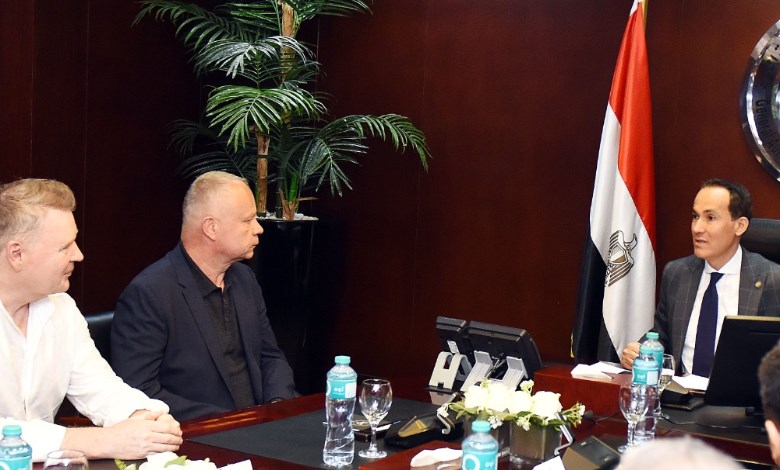الرئيس التنفيذي لهيئة الاستثمار يتابع خطط تنفيذ مشروع "يادا إيجيبت" لإنتاج وتوريد الأثاث  