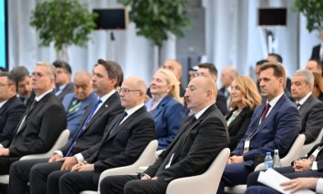 وزير البترول والثروة المعدنية
