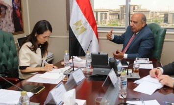  وزير الكهرباء والطاقة المتجددة