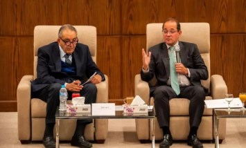 وزير المالية مع رئيس اتحاد الغرف التجارية