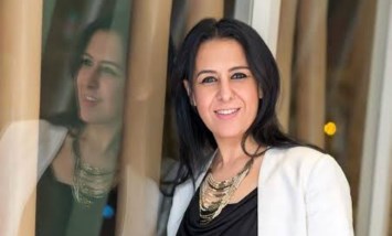 الشاعرة والفنانة أمانى محفوظ