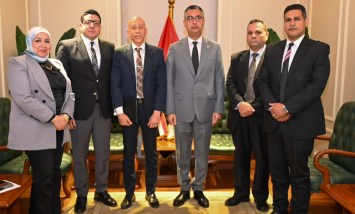 وزير التموين