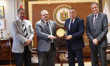 خلال اللقاء