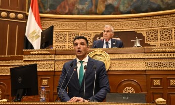 وزير الصناعة المهندس خالد هاشم،