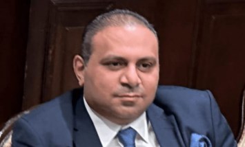 أحمد زكي