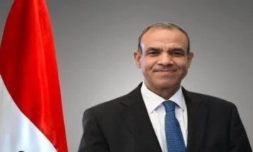 الدكتور بدر عبد العاطي وزير الخارجية والتعاون الدولي والمصريين بالخارج