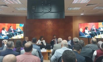 جانب من الندوة 