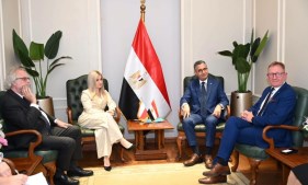  وزير التموين والتجارة الداخلية