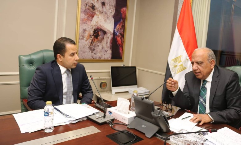وزير الكهرباء والطاقة المتجددة