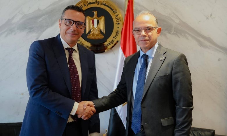  وزير الاستثمار والتجارة الخارجية