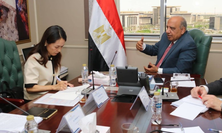  وزير الكهرباء والطاقة المتجددة