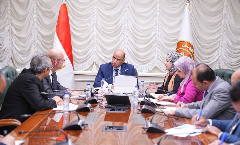 وزير العمل 