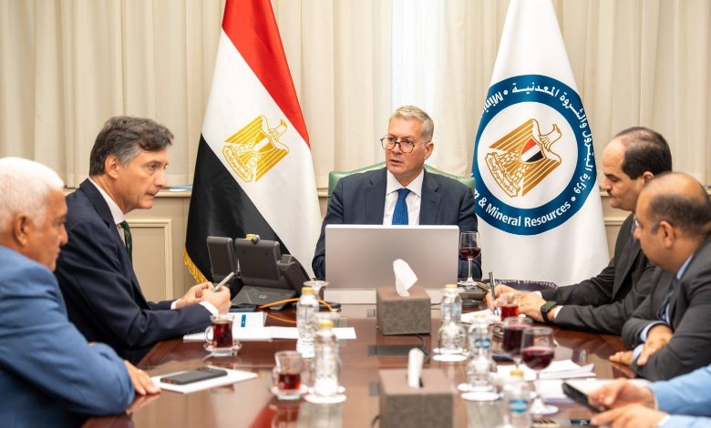  وزير البترول والثروة المعدنية
