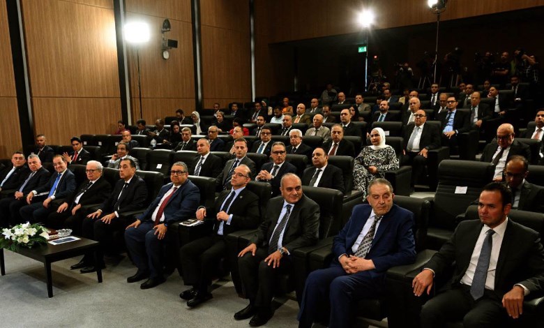  رئيس مجلس الوزراء