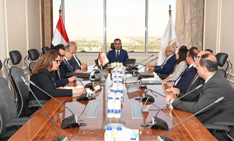 وزير التموين والتجارة الداخلية