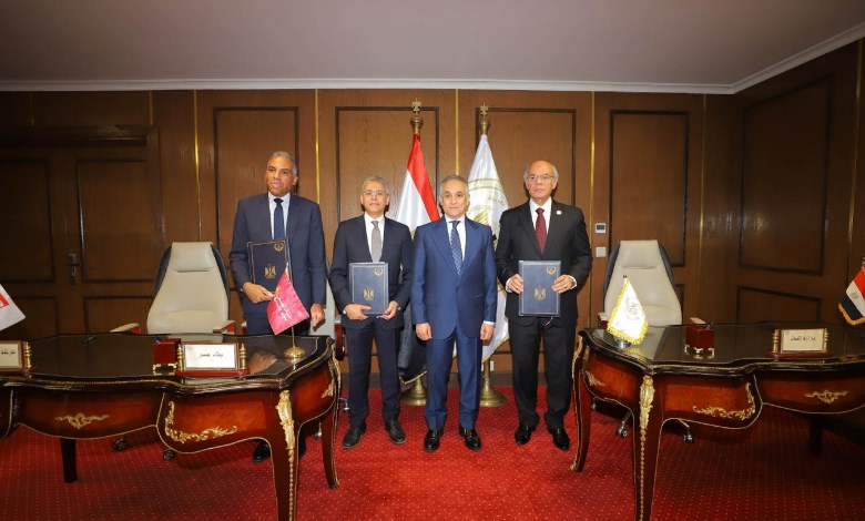 بنك مصر يوقع بروتوكول تعاون مع "وزارة العدل"