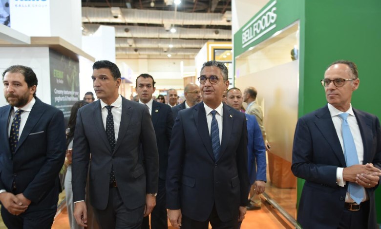 وزير التموين