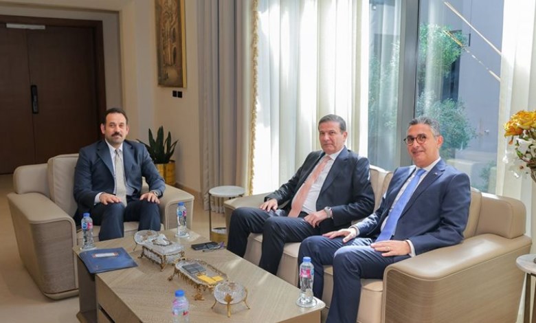 وزير التموين