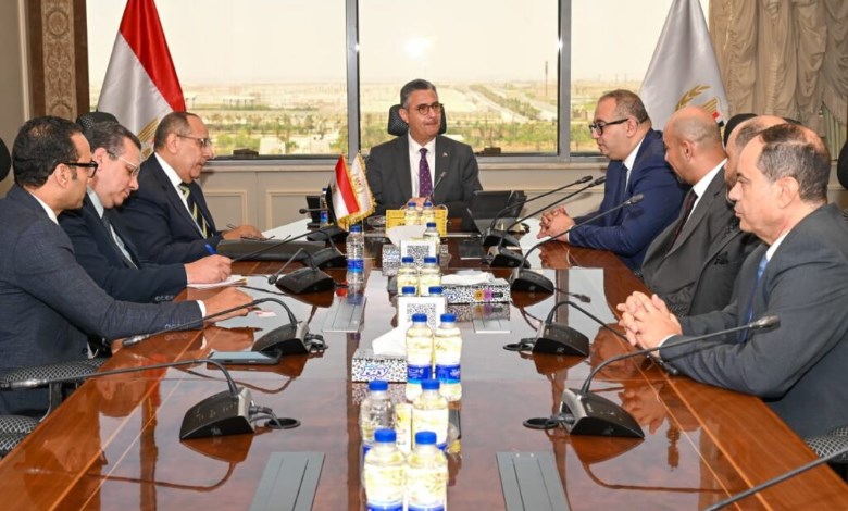 وزير التموين والتجارة الداخلية