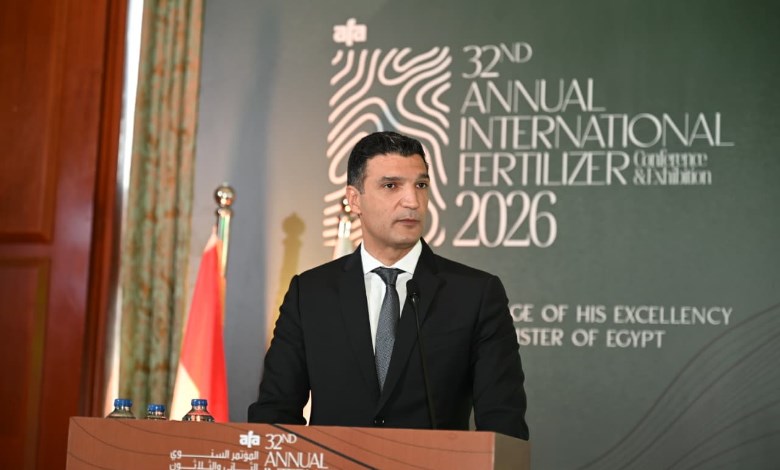 خالد هاشم وزير الصناعة
