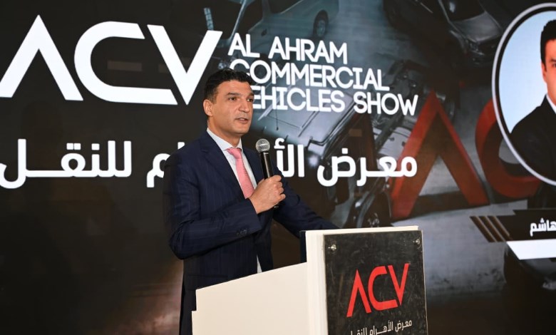 خالد هاشم، وزير الصناعة