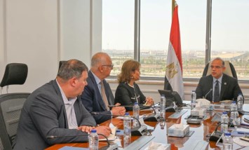 وزير الاستثمار والتجارة الخارجية