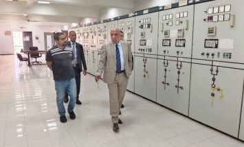 وزير الكهرباء والطاقة المتجددة
