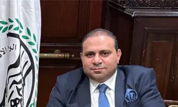 أحمد زكي