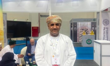 حمد بن سالم الحارثي رئيس مجمع الأعمال ببنك التنمية ونائب رئيس مركز الامتياز التجاري بغرفة تجارة وصناعة عمان 