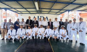 طلاب المدرسة الوطنية العليا البحرية ببوسماعيل
