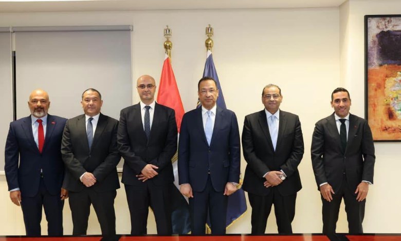 وزير الاتصالات وتكنولوجيا المعلومات