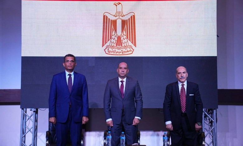 وزير العمل 
