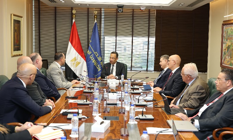 وزير الاتصالات 
