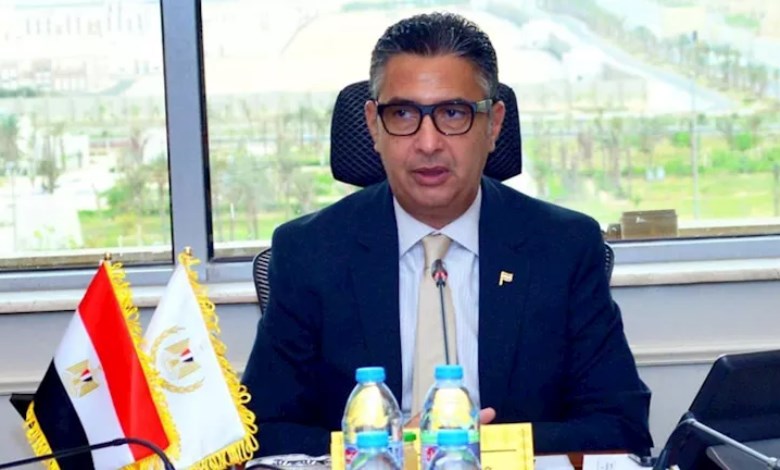 وزير التموين