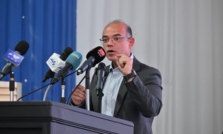 الدكتور محمد فريد وزير الاستثمار والتجارة الخارجية 